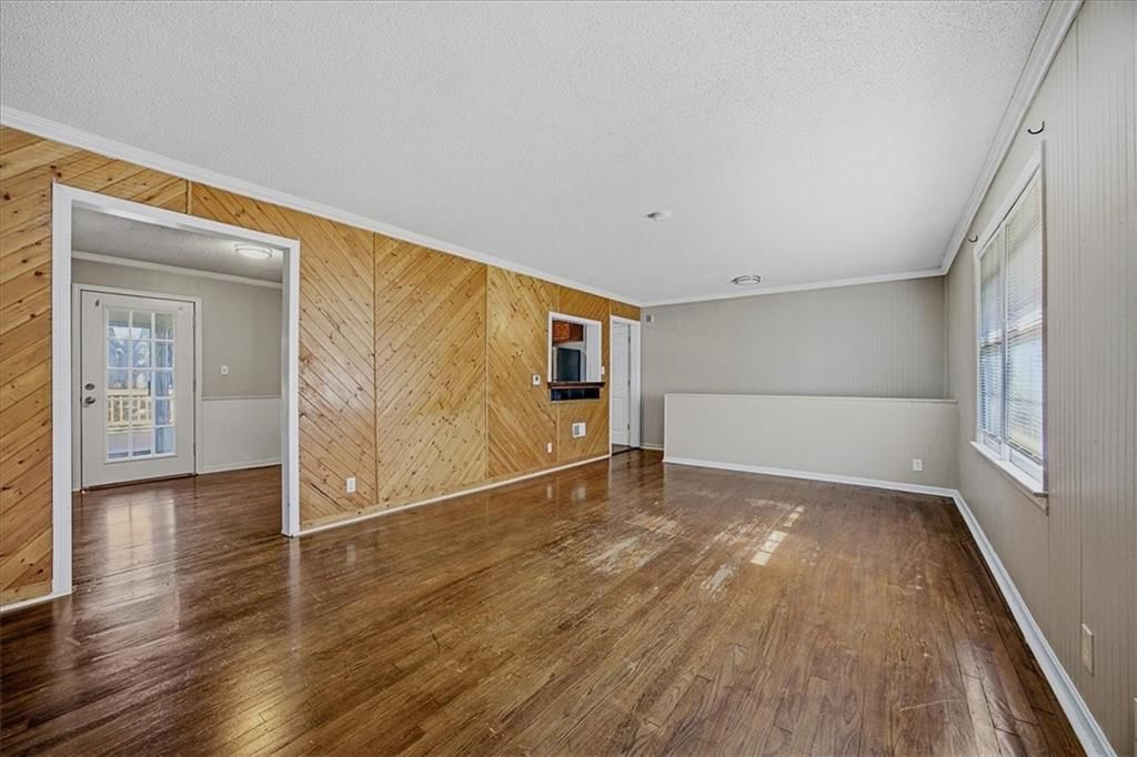 5910 N Park Avenue — photo 2