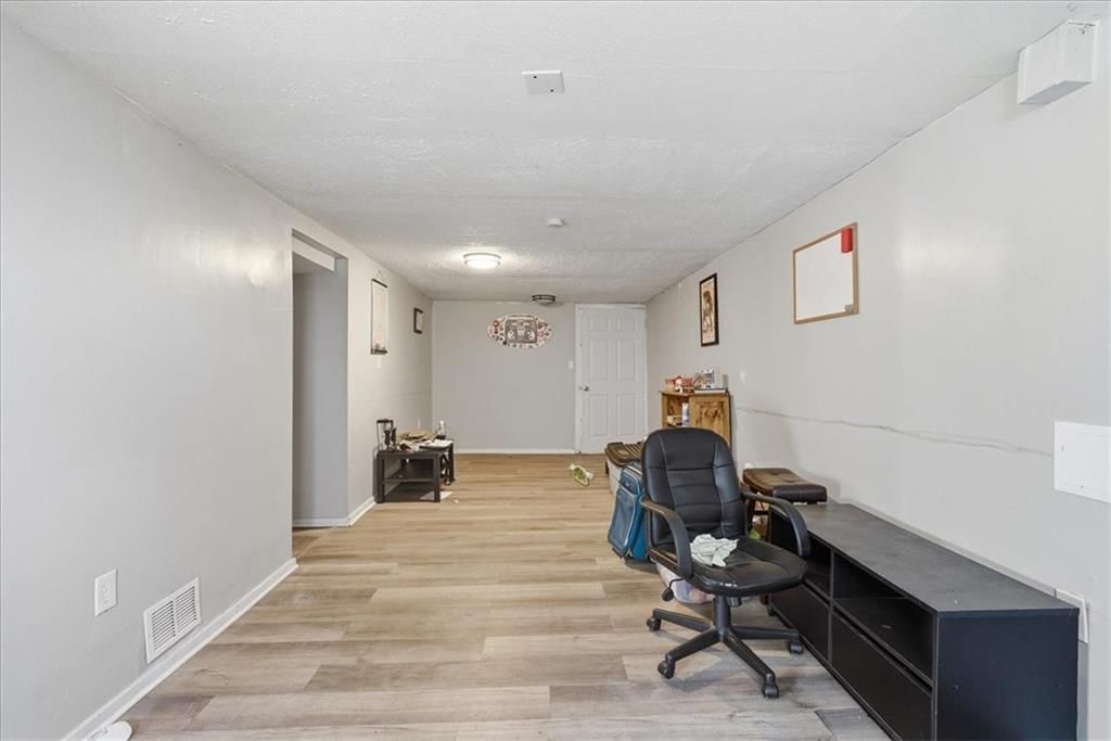 5910 N Park Avenue — photo 13