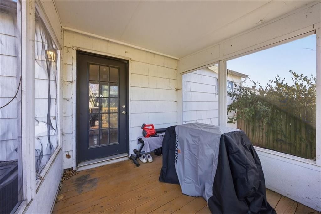 5910 N Park Avenue — photo 21