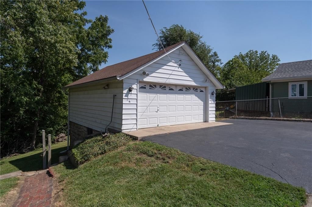 3210 Steele Road — photo 45