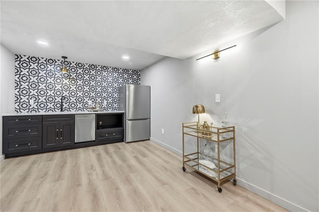 225 SW Seagull Street — photo 32