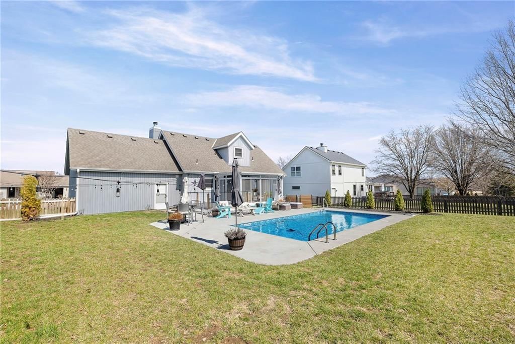 225 SW Seagull Street — photo 38
