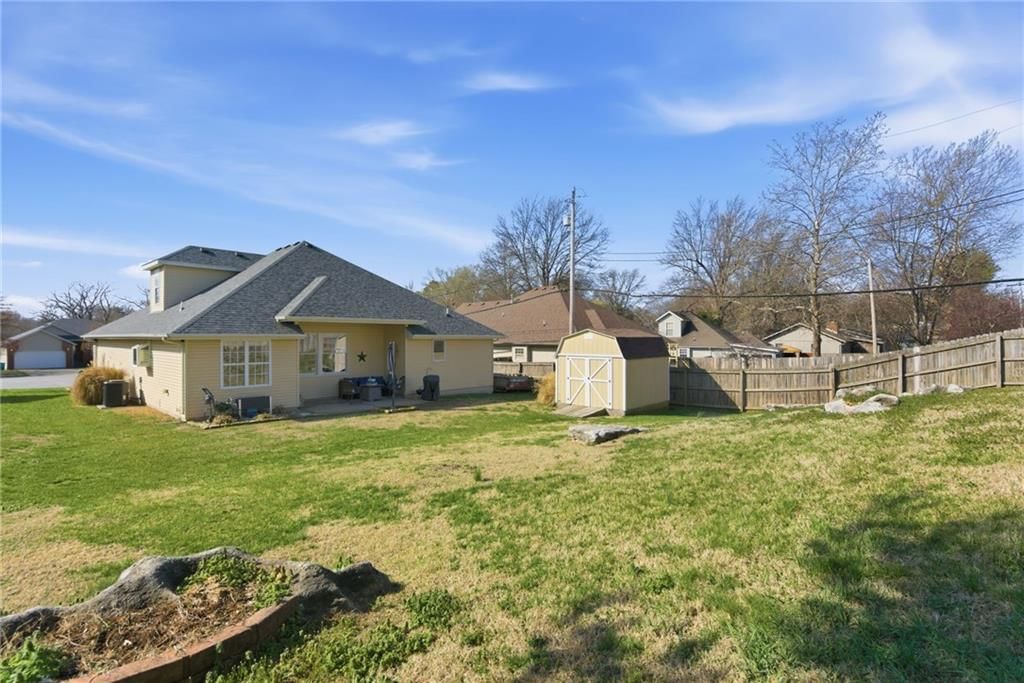 3005 E Eastmoor Court — photo 23