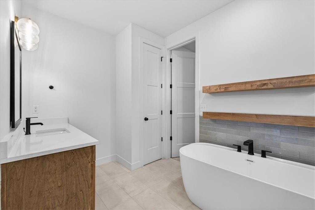 8203 NW 89th Terrace — photo 47