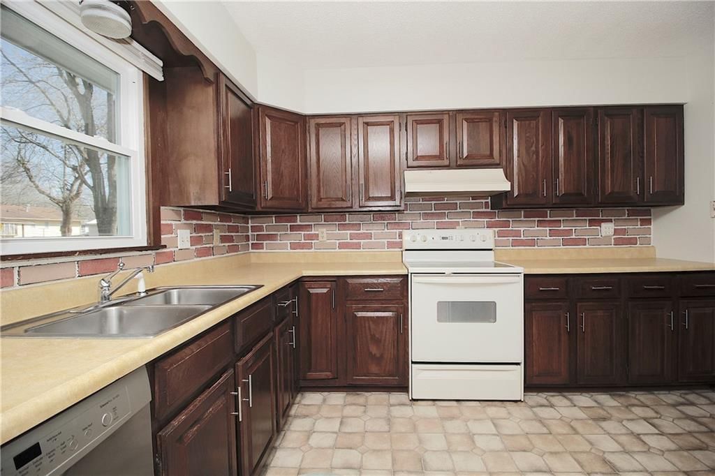 510 N Cedar Street — photo 5