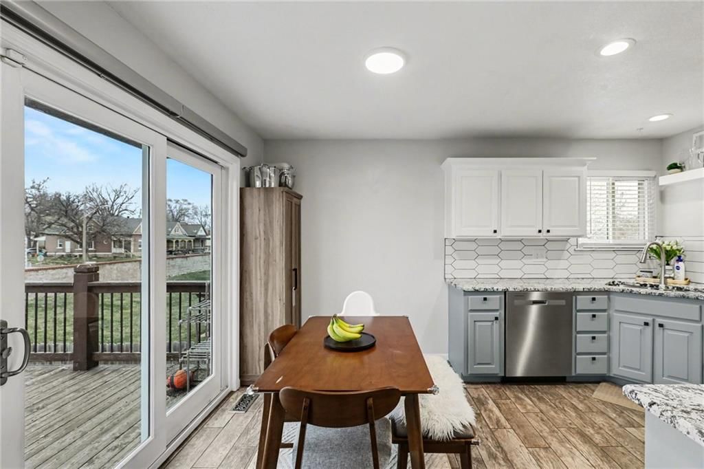 126 S Tremont Street — photo 8