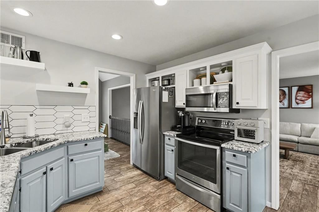 126 S Tremont Street — photo 10