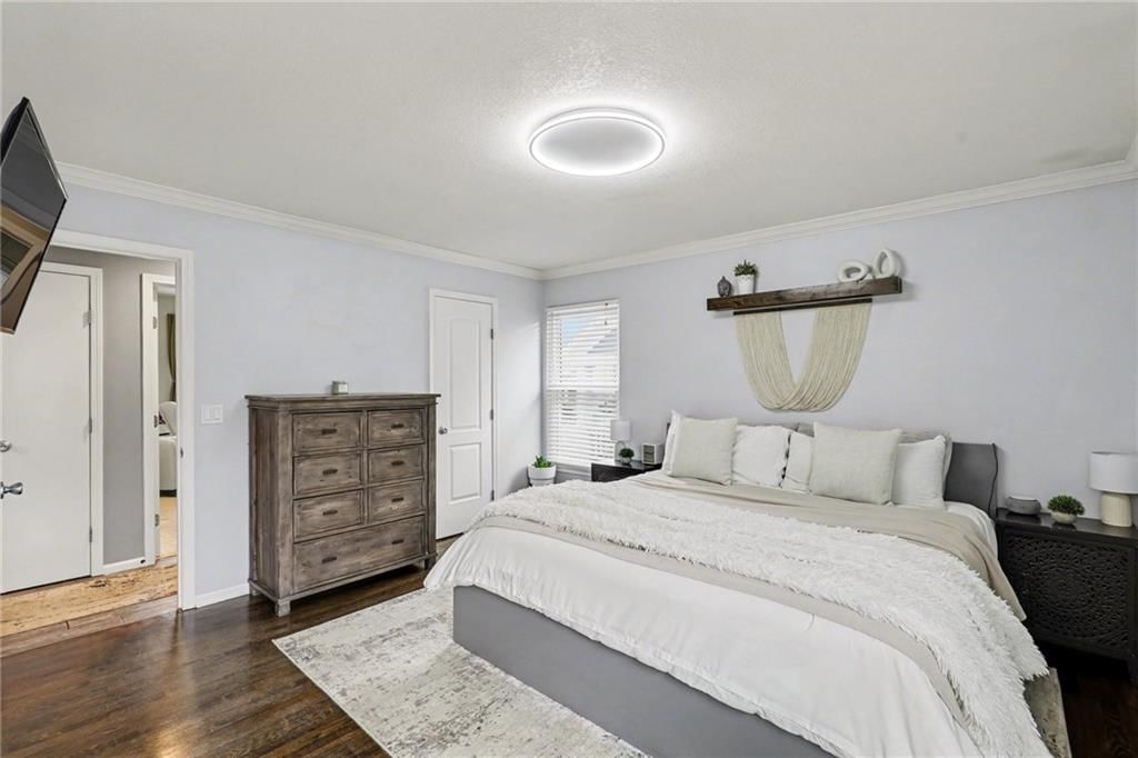 126 S Tremont Street — photo 15
