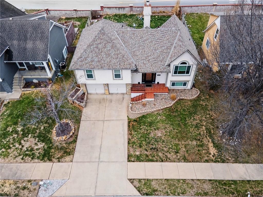 126 S Tremont Street — photo 28