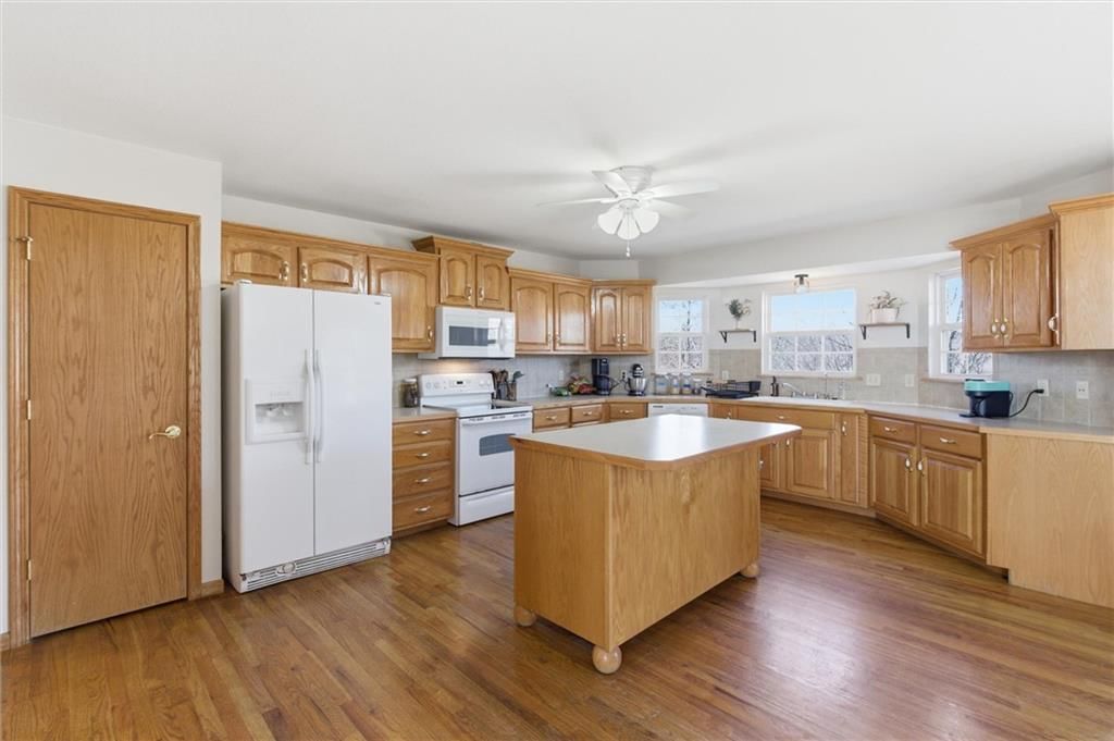 3708 Richmond Drive — photo 11