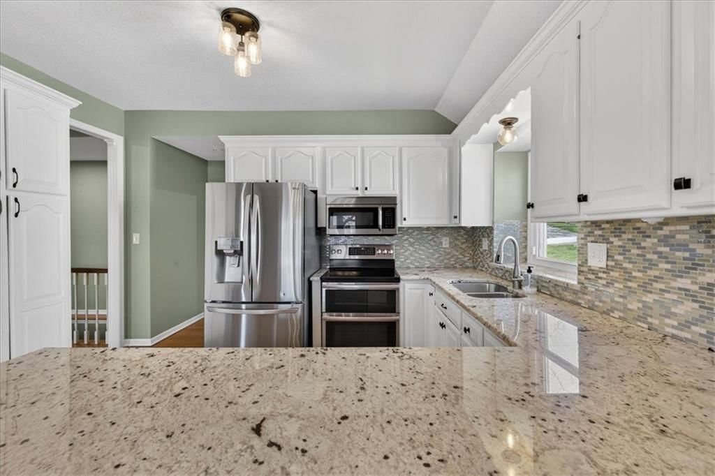 1541 NE Neawanna Drive — photo 12