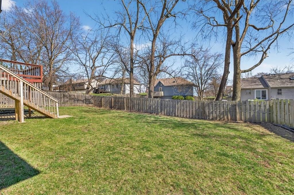 1541 NE Neawanna Drive — photo 43