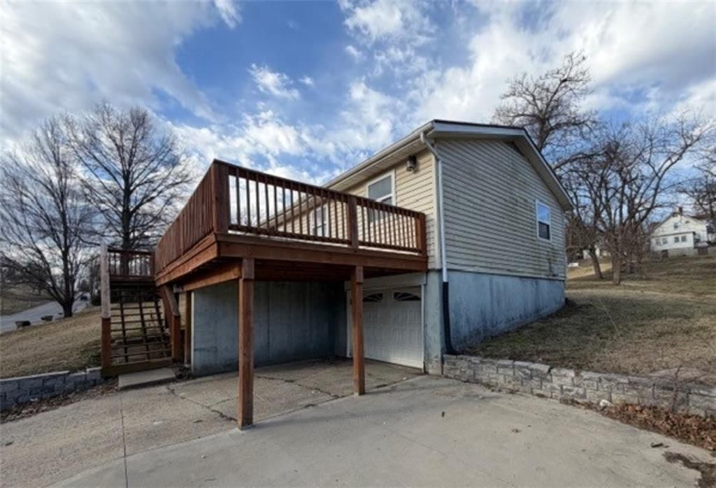 1421 S 6th Street — photo 3