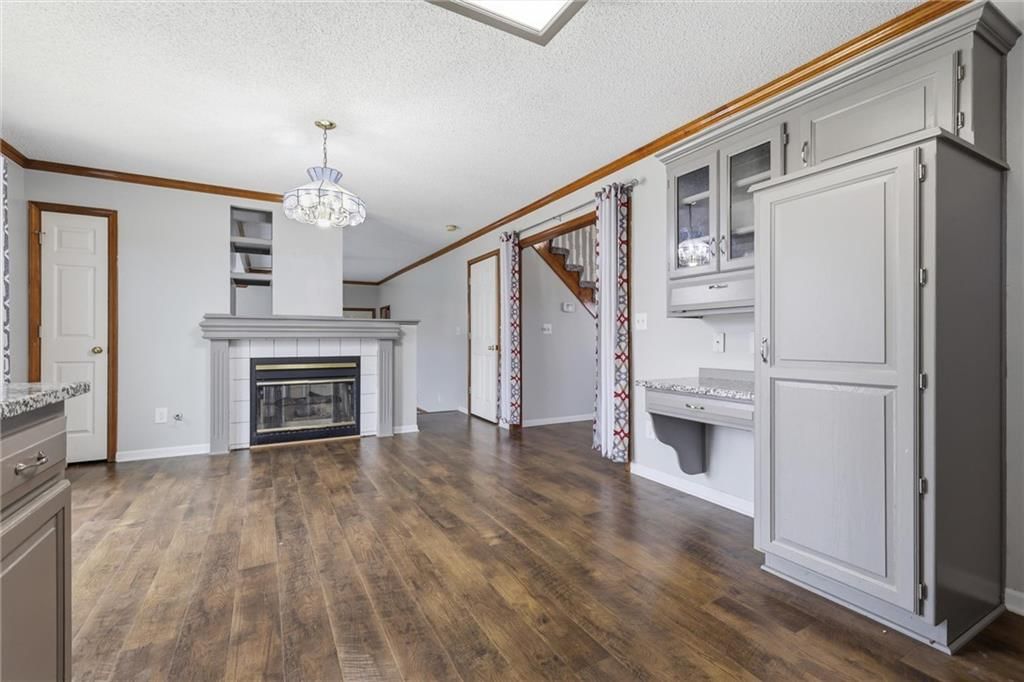 905 NE Kenwood Drive — photo 9