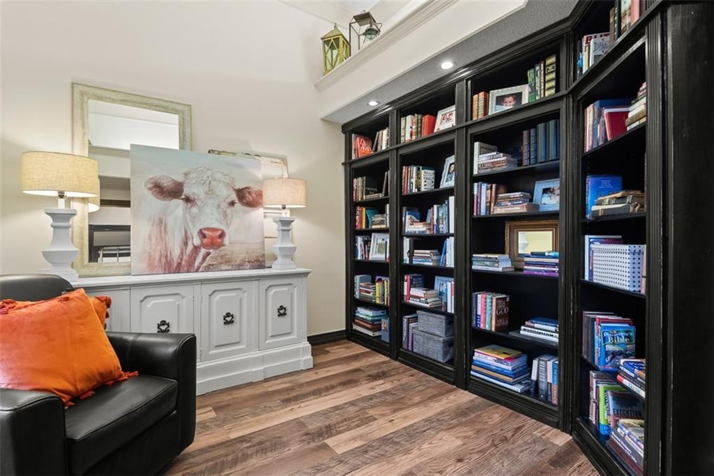 1450 E Orleans Drive — photo 5