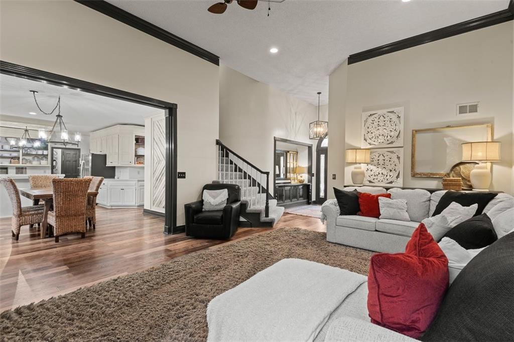 1450 E Orleans Drive — photo 7