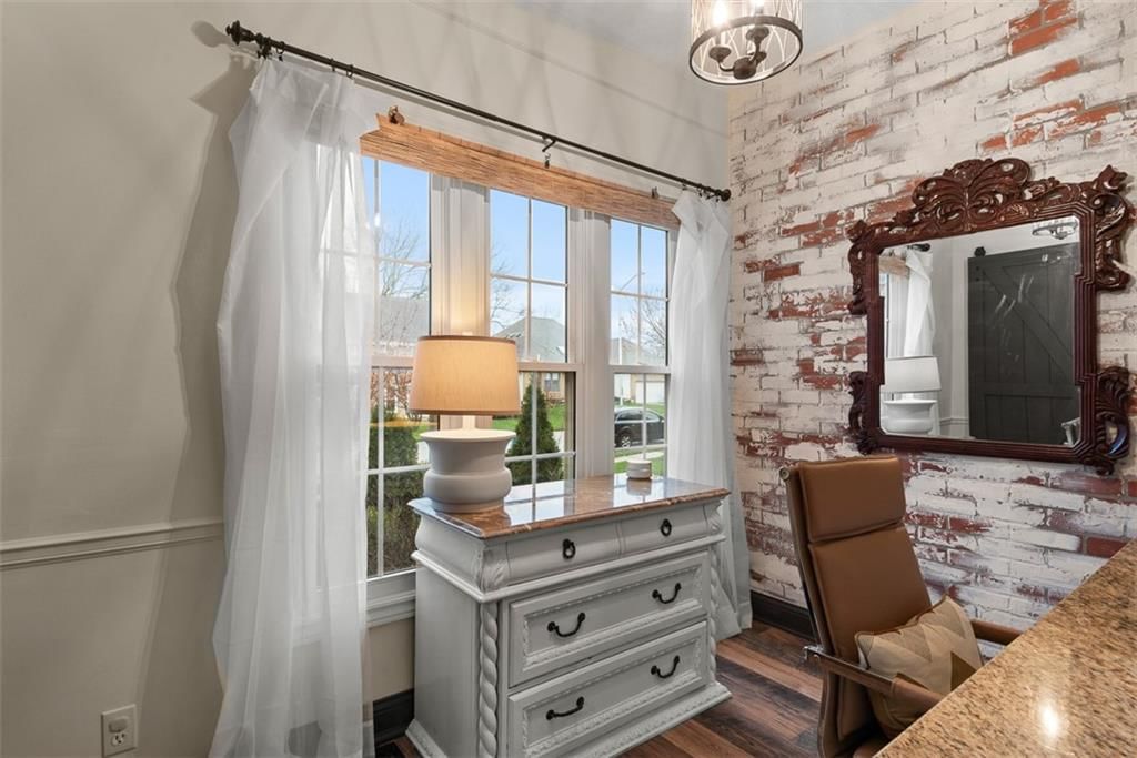 1450 E Orleans Drive — photo 15