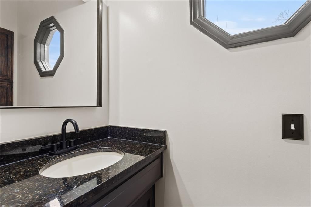 1450 E Orleans Drive — photo 18
