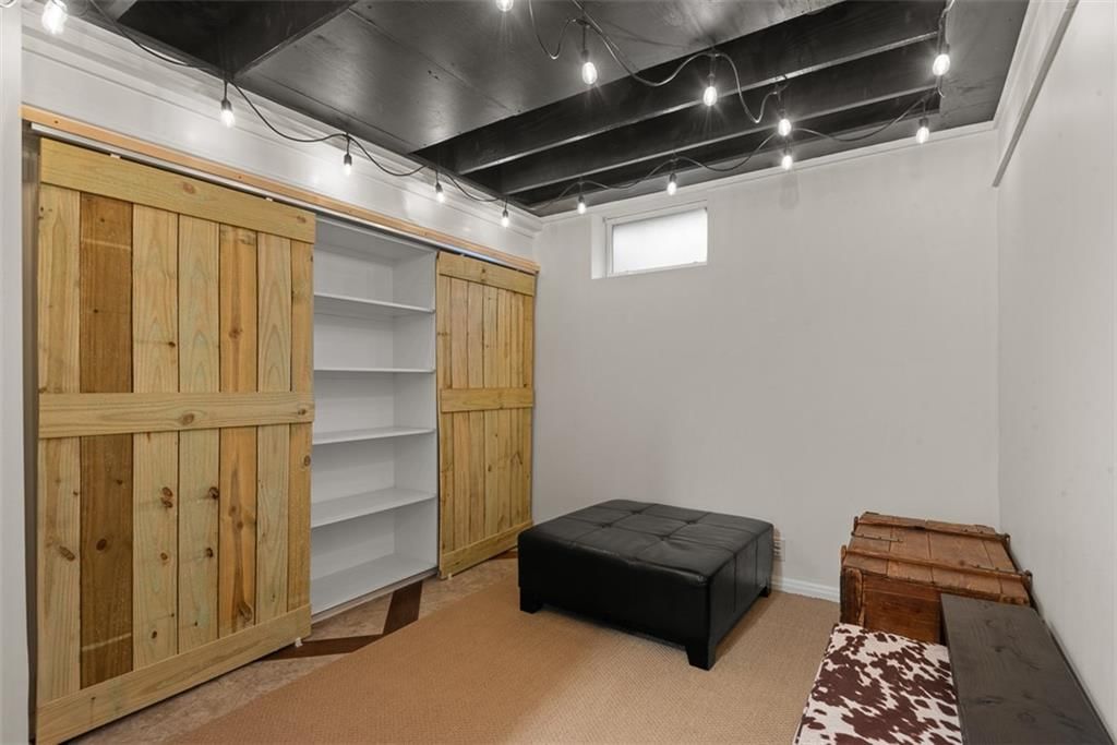 1450 E Orleans Drive — photo 32