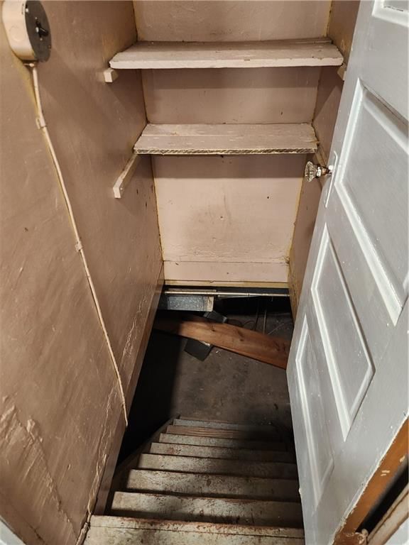 214 Michigan Street — photo 8