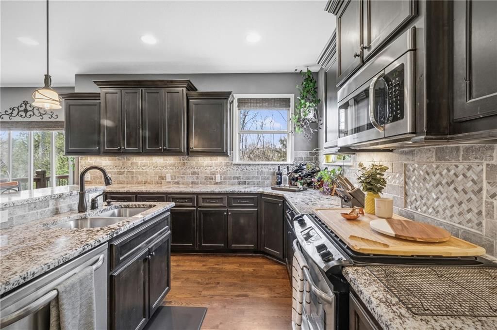 830 Evergreen Street — photo 11