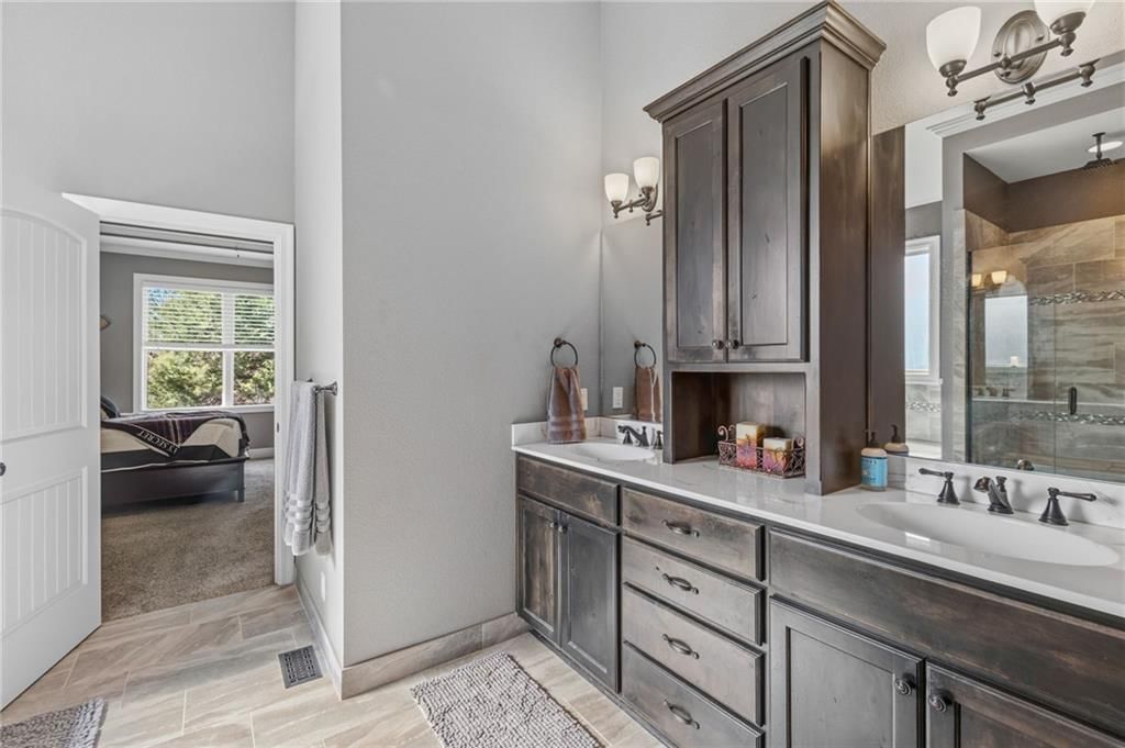 830 Evergreen Street — photo 17