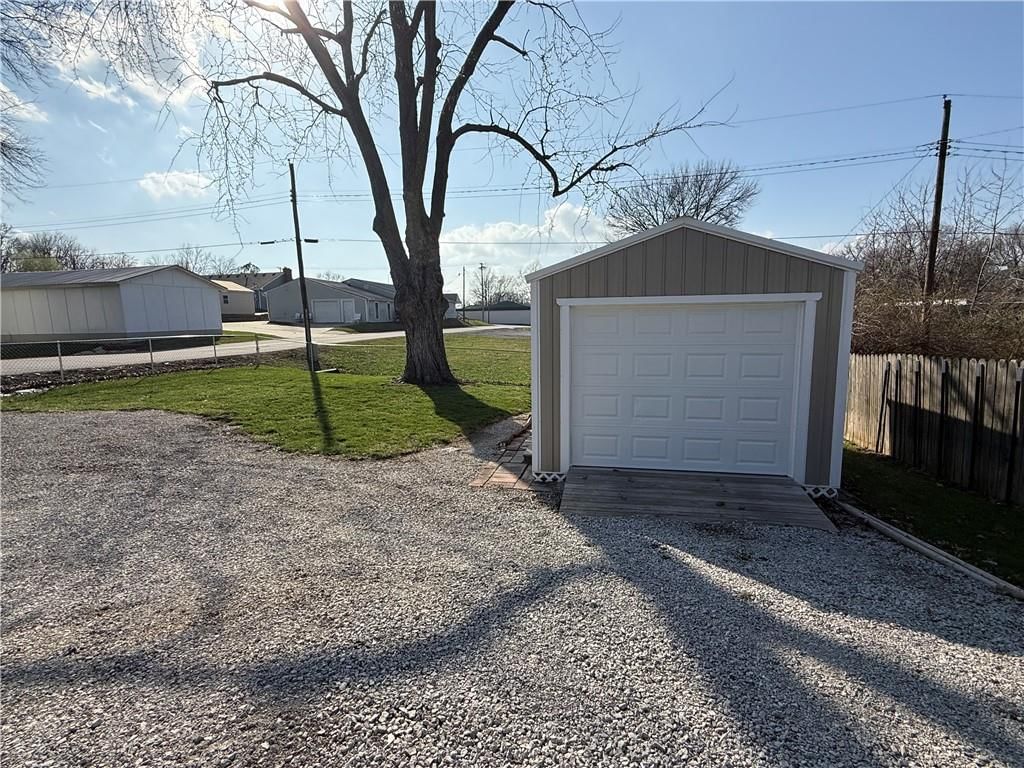 312 Morningside Drive — photo 9
