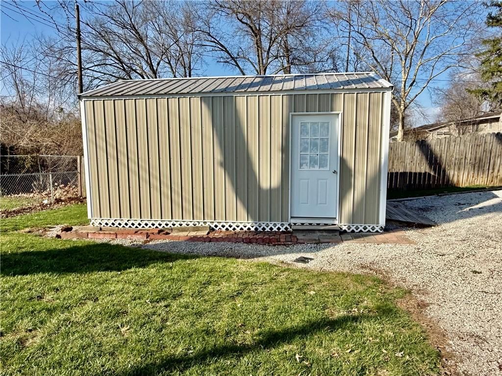 312 Morningside Drive — photo 10