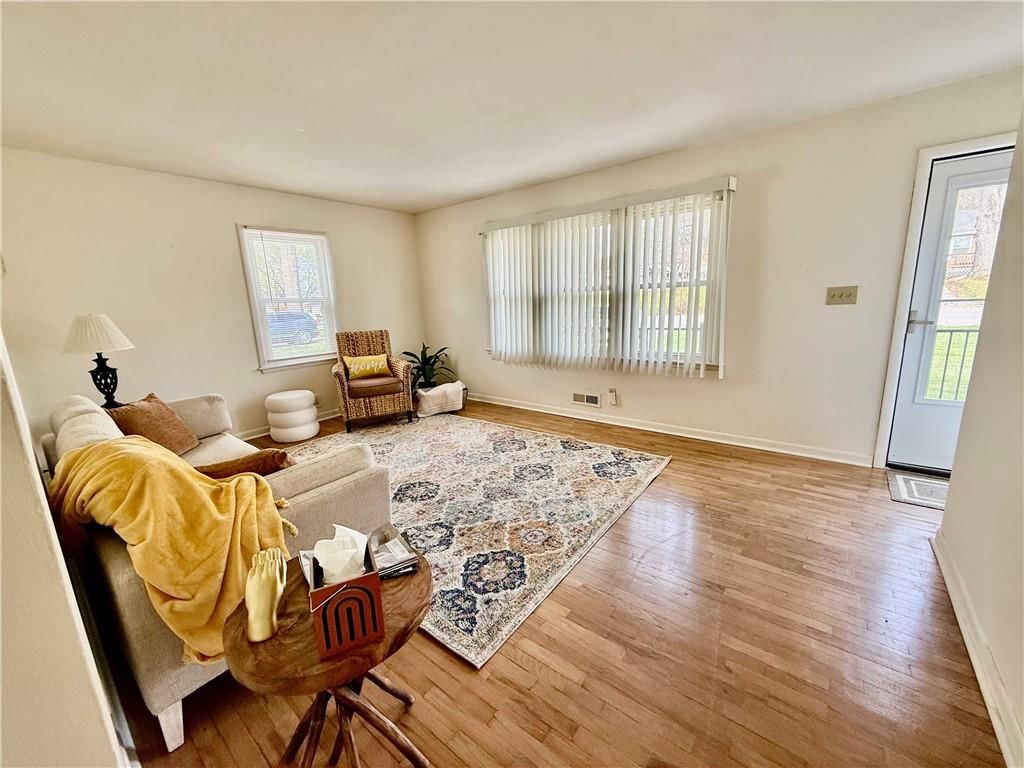 312 Morningside Drive — photo 19