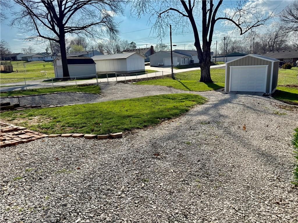 312 Morningside Drive — photo 32