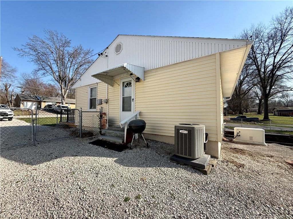 312 Morningside Drive — photo 36