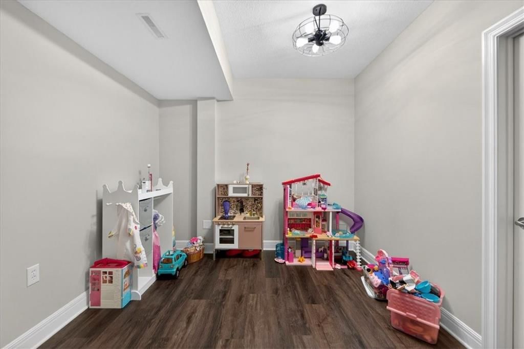 914 Rannoch Lane — photo 82