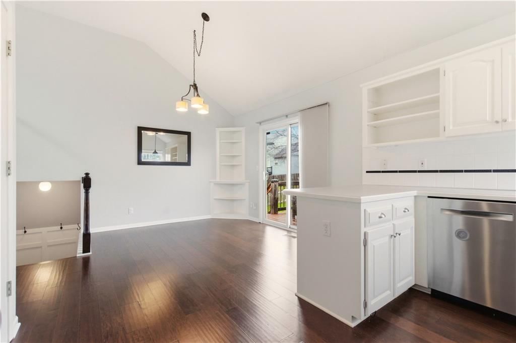 1024 N Marion Street — photo 16