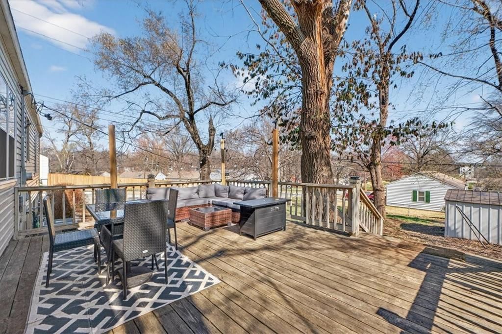 5501 Roe Avenue — photo 31