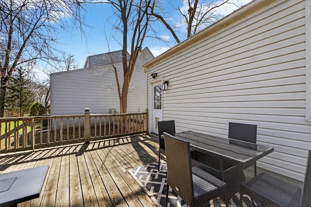 5501 Roe Avenue — photo 33
