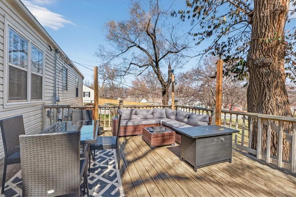 5501 Roe Avenue — photo 34