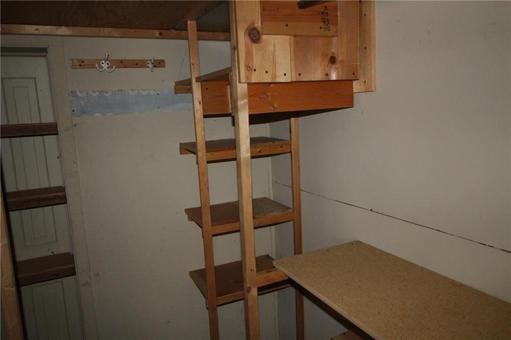 1027 Delaware Street — photo 29