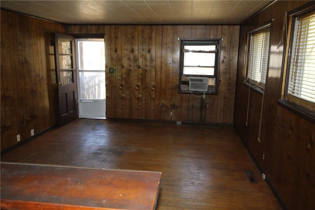 1027 Delaware Street — photo 39