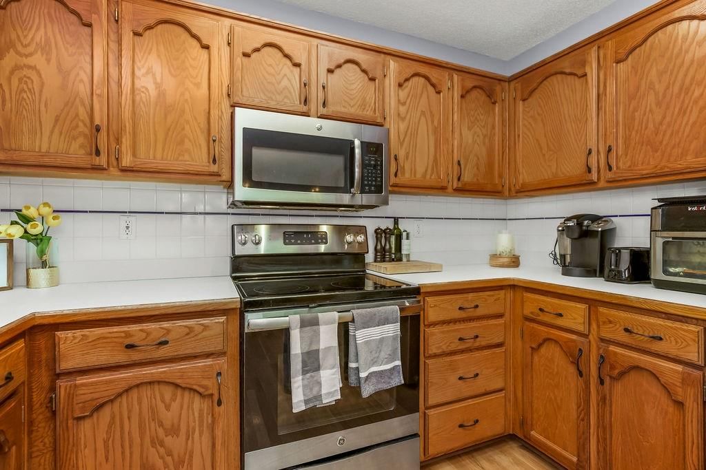 1300 NE Magnolia Street — photo 10