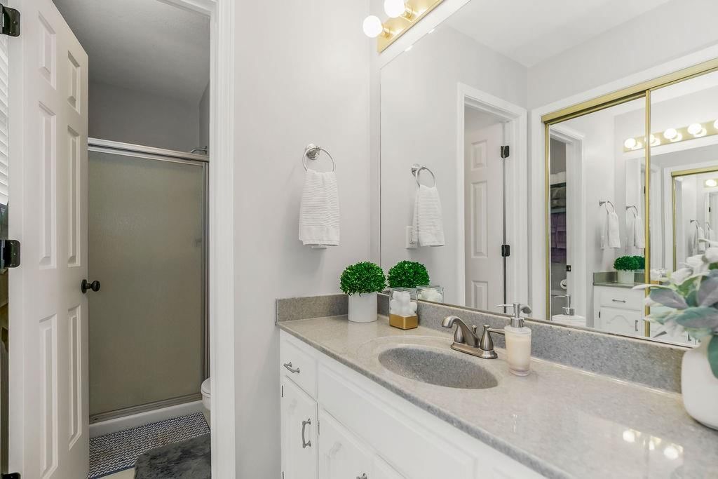 1300 NE Magnolia Street — photo 15