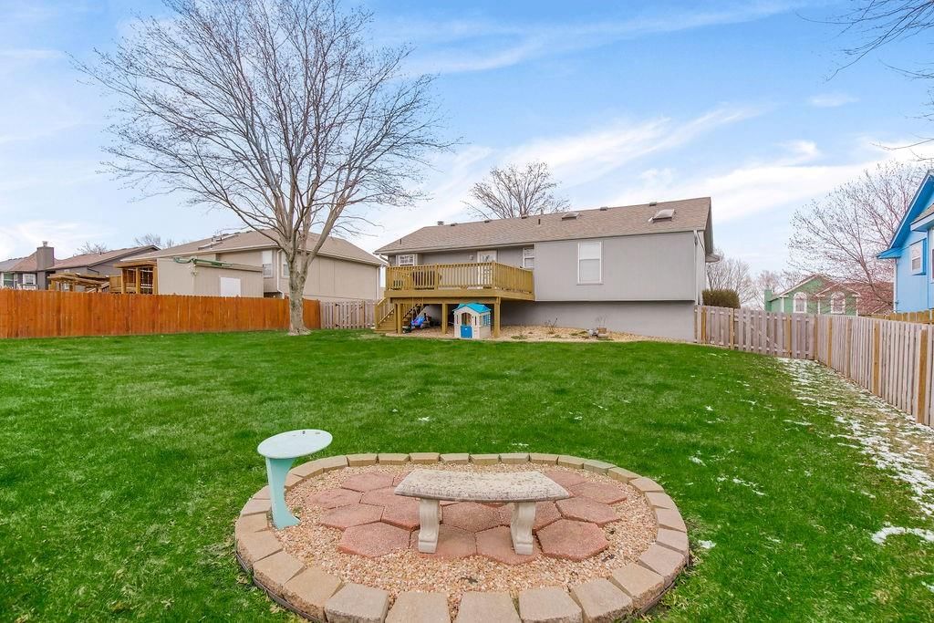 1300 NE Magnolia Street — photo 27
