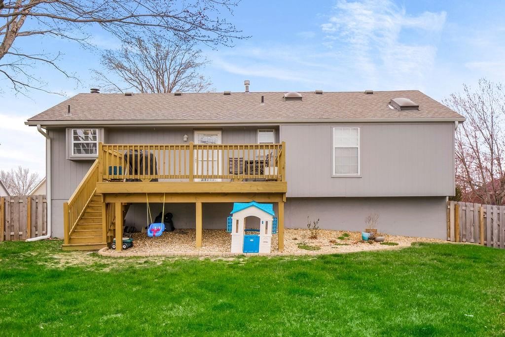 1300 NE Magnolia Street — photo 28