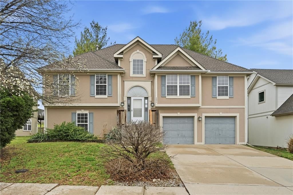 402 Shannon Avenue, Smithville, MO