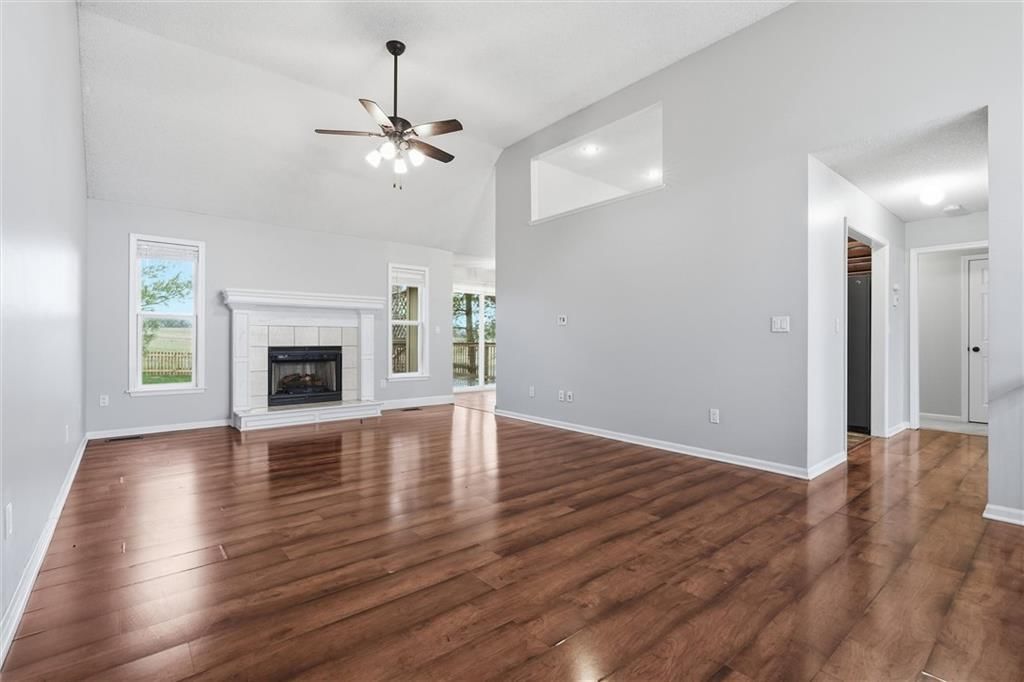 402 Shannon Avenue — photo 8