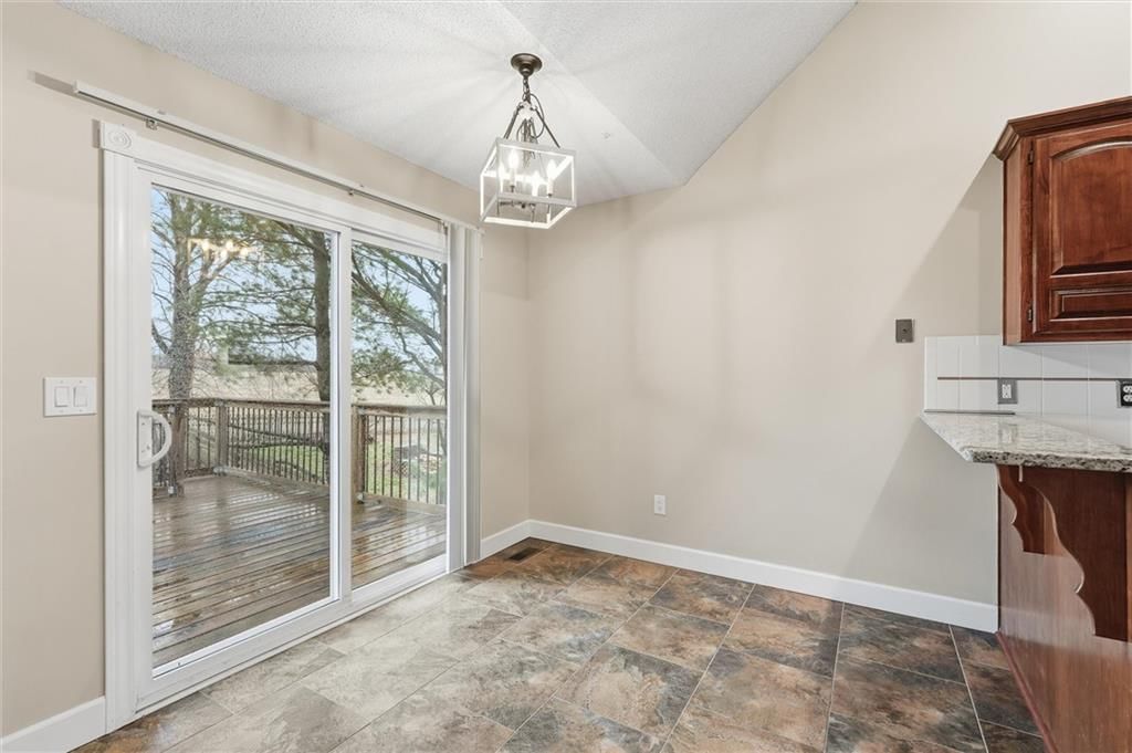 402 Shannon Avenue — photo 14