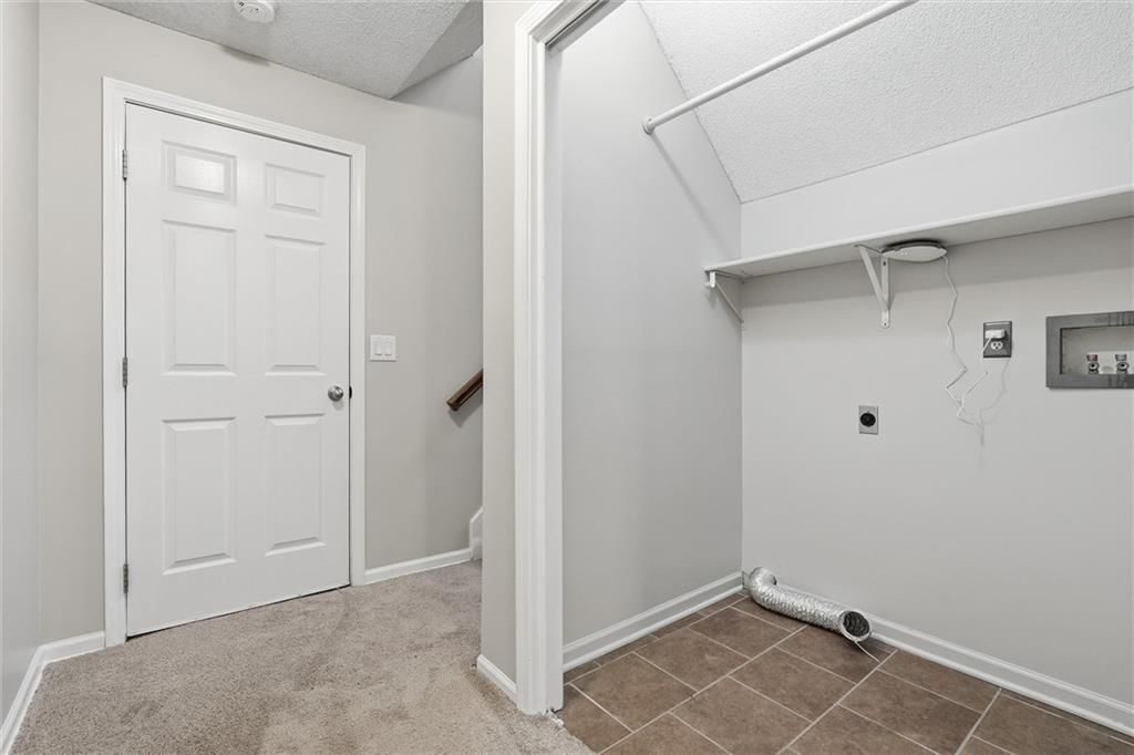 402 Shannon Avenue — photo 24