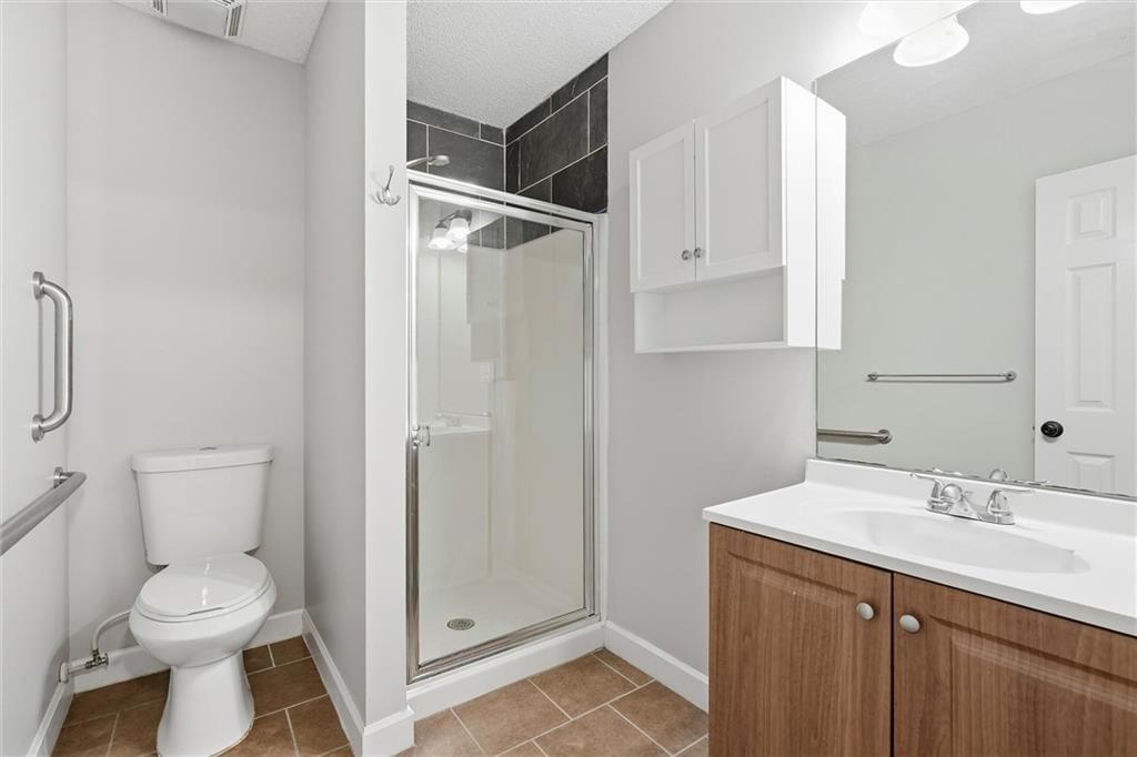 402 Shannon Avenue — photo 25