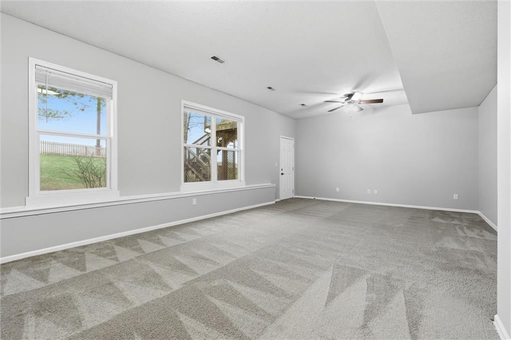 402 Shannon Avenue — photo 28