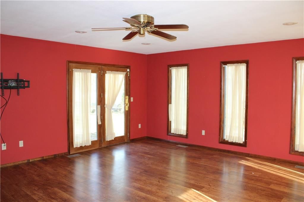 1805 Cambridge Lane — photo 8