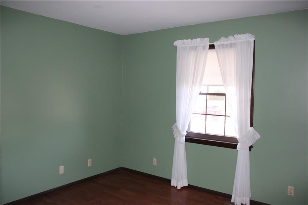 1805 Cambridge Lane — photo 11